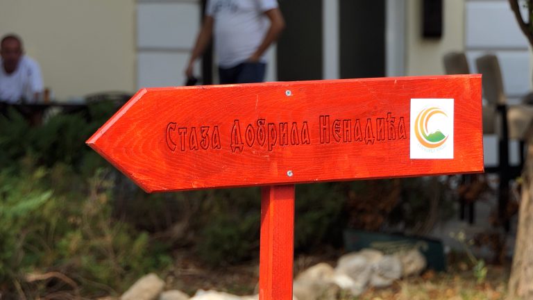 Pešačka staza u čast Dobrila Nenadića otvorena u Arilju - Lokal Info