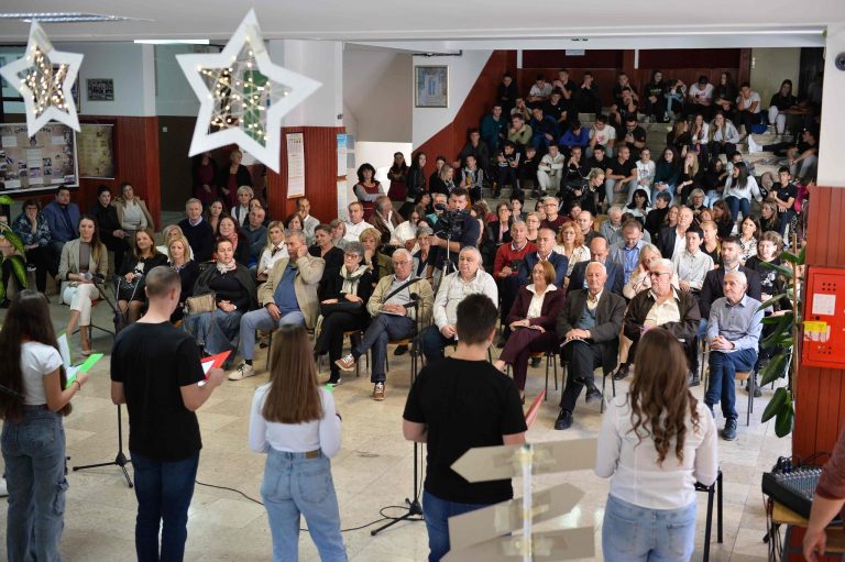 Srednja škola „Dragačevo“ obeležila 66 godina postojanja i rada - Lokal Info