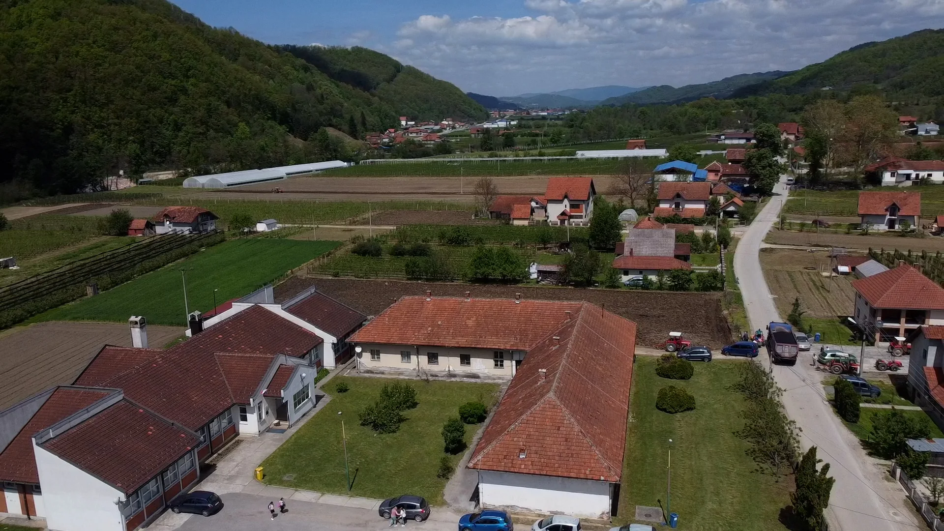 Zajedničkim snagama do novog terena: Deca u Trešnjevici dobijaju prostor za sport - Lokal Info