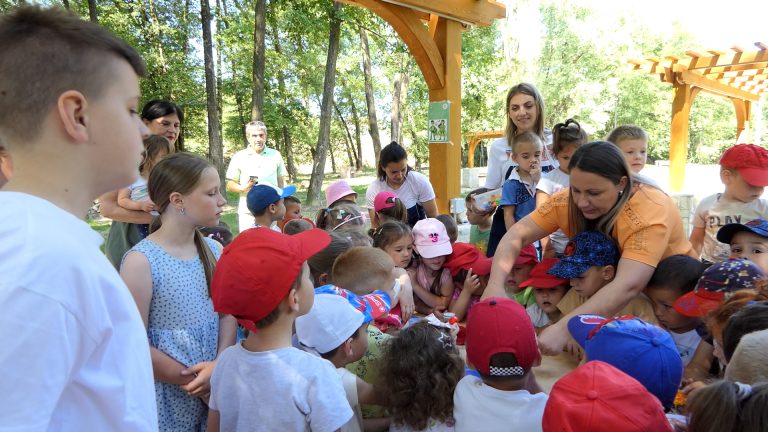 Mališani iz Arilja obeležili Dan zaštite životne sredine uz ekološku radionicu Mališani iz Arilja obeležili Dan zaštite životne sredine uz ekološku radionicu - Lokal Info