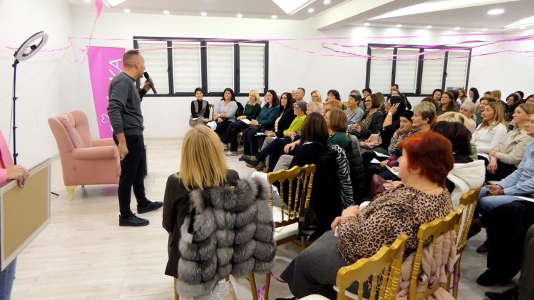 Panel o raku dojke u Arilju: prevencija, ishrana i mreža podrške ženama Panel o raku dojke u Arilju: prevencija, ishrana i mreža podrške ženama - Lokal Info