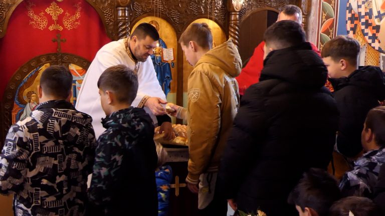 Božić svečano obeležen u Guči uz tradiciju i bazar - Lokal Info
