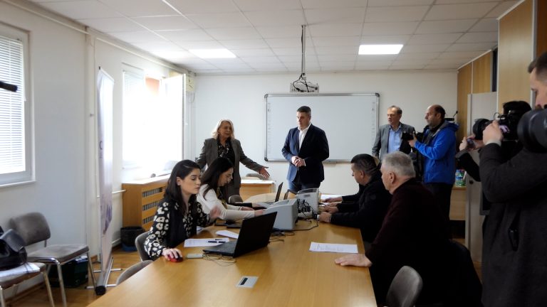 Produžen rok za zakon „Svoj na svome“: Ministarka u poseti Lučanima, najavljeni i LIID projekti - Lokal Info