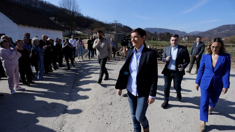 Brnabić u Đeraću: Posle izgradnje bedema poplave postale prošlost - Lokal Info
