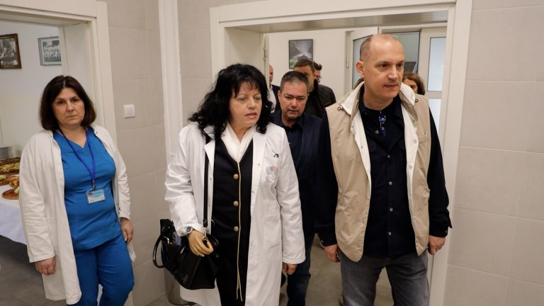 Ministar zdravlja u Guči: Otvoren stacionar sa 20 kreveta, planirano proširenje i mobilne ambulante za sela - Lokal Info