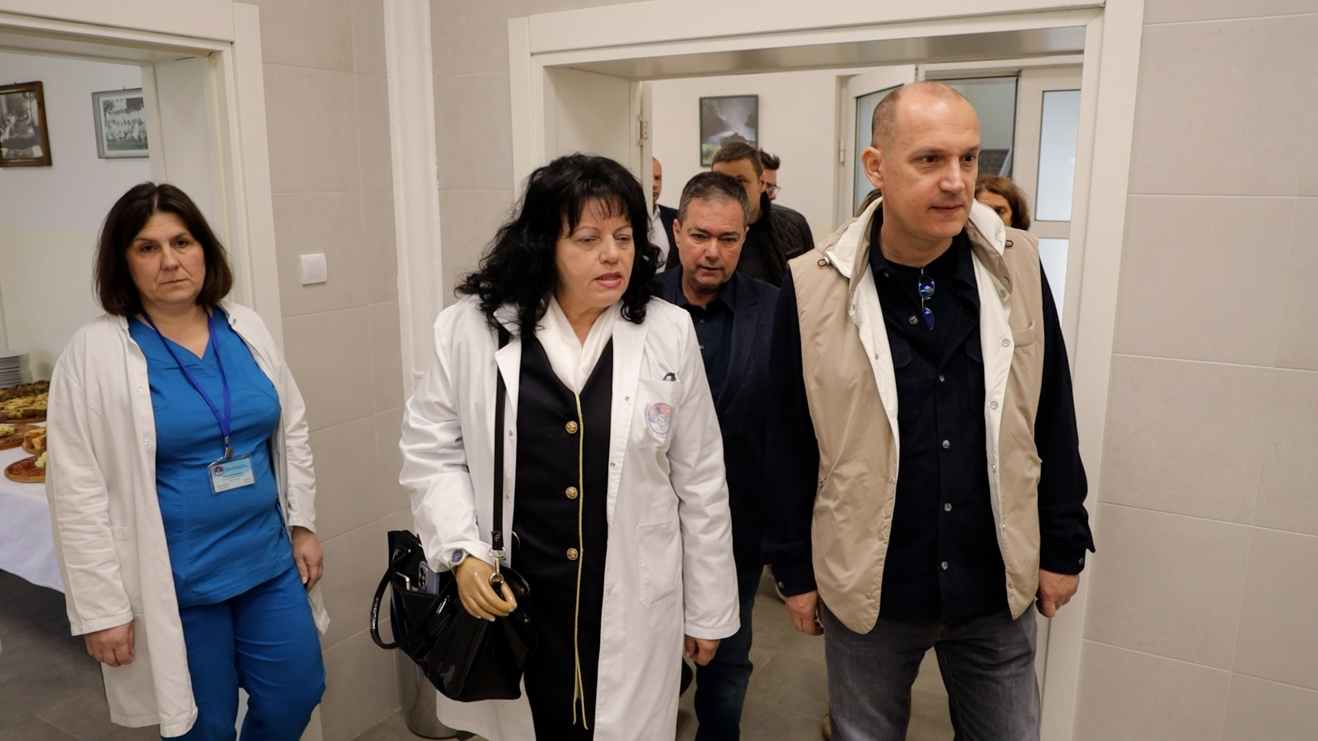 Ministar zdravlja u Guči: Otvoren stacionar sa 20 kreveta, planirano proširenje i mobilne ambulante za sela - Lokal Info
