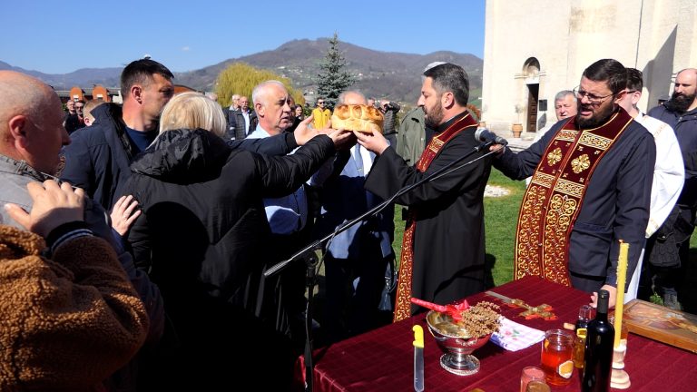 Pčelarsko udruženje „Savo Popović“ iz Arilja obeležilo svoju slavu – Cveti Pčelarsko udruženje „Savo Popović“ iz Arilja obeležilo svoju slavu – Cveti - Lokal Info