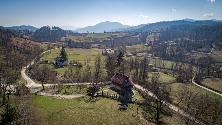 Kaona – dragačevsko selo bogate istorije i pionir seoskog turizma Kaona – dragačevsko selo bogate istorije i pionir seoskog turizma - Lokal Info