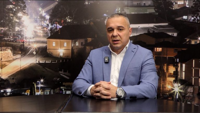 Veliki investicioni ciklus u Arilju: Glavna ulica, kružni tok, ulica Braće Mihajlović, vrtić i novi projekti Veliki investicioni ciklus u Arilju: Glavna ulica, kružni tok, ulica Braće Mihajlović, vrtić i novi projekti - Lokal Info