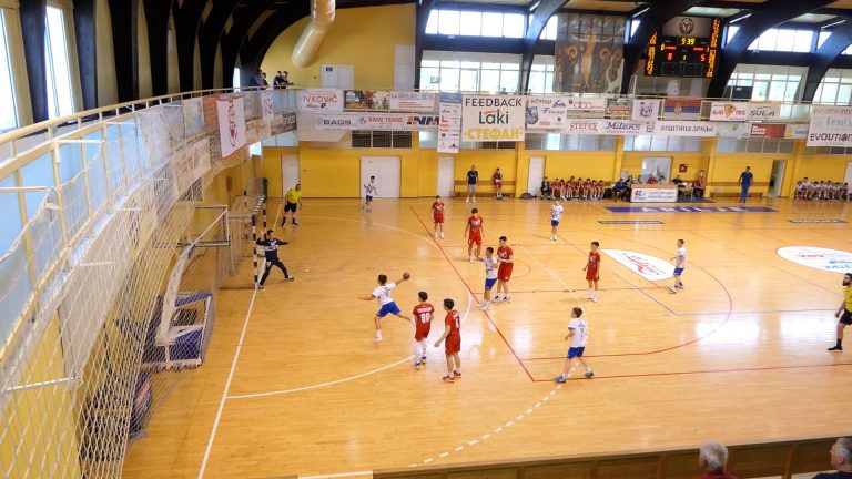 Državno prvenstvo za dečake do 12 godina okupilo najbolje rukometne ekipe Srbije u Arilju - Lokal Info
