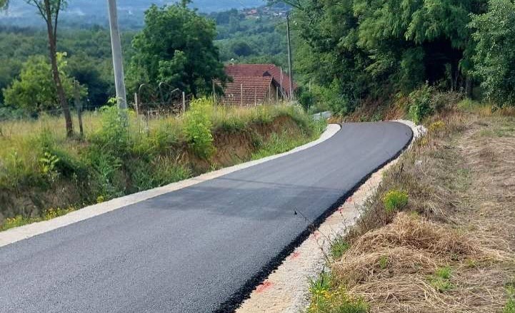 Asfalt u Kravarici , Brkici