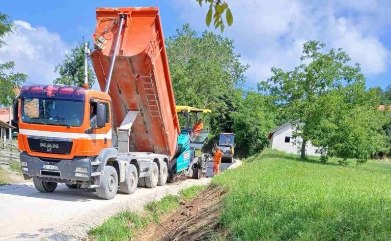 Počelo asfaltiranje puta kroz zaseok Ćendići u Guberevcima - Lokal Info