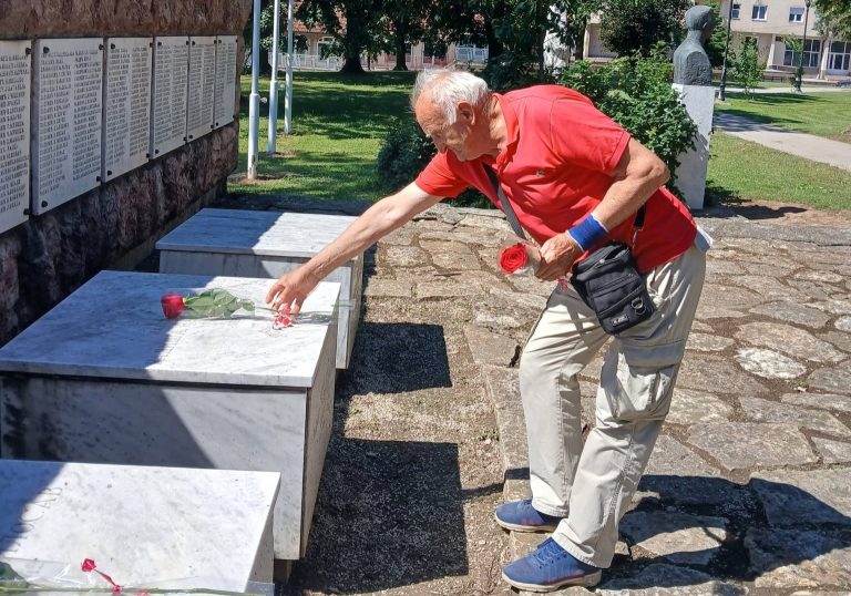 U Arilju obeležen Dan borca – položeni venci i odata počast poginulim borcima - Lokal Info