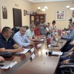 Bez dogovora o ceni maline na sastanku u Arilju  Berba završena, cena i dalje nepoznata