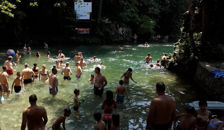 Plaže na Rzavu pune kupača – prirodni dragulj Arilja privlači goste iz cele Srbije - Lokal Info