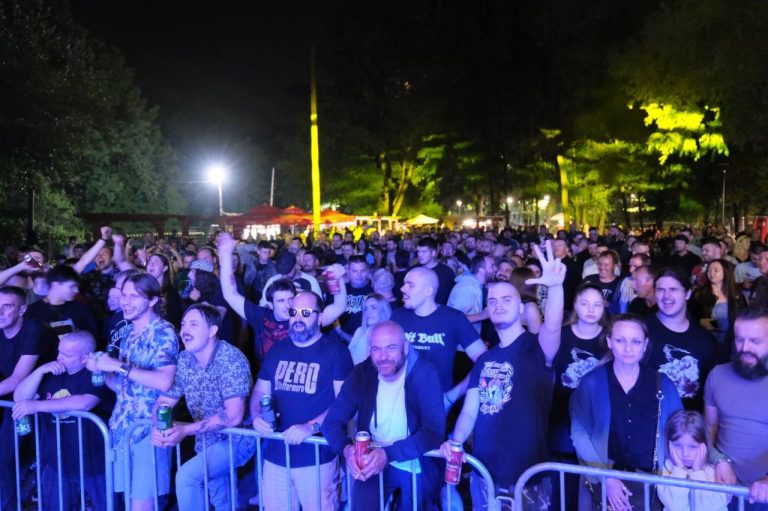 Počeo drugi Rokstrvce festival: Dva dana rok muzike na Uskom Viru u Arilju - Lokal Info