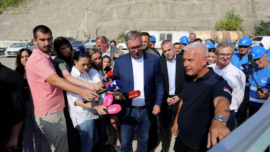 Vučić u Arilju tokom obilaska radova na brani Svračkovo