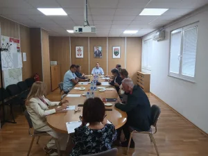 Jedanaesta sednica Opštinskog veća opštine Lučani na kojoj su donete odluke o infrastrukturi i javnom informisanju