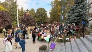 Dečji bazar u Arilju za izgradnju letnjikovaca u školskom dvorištu - Lokal Info